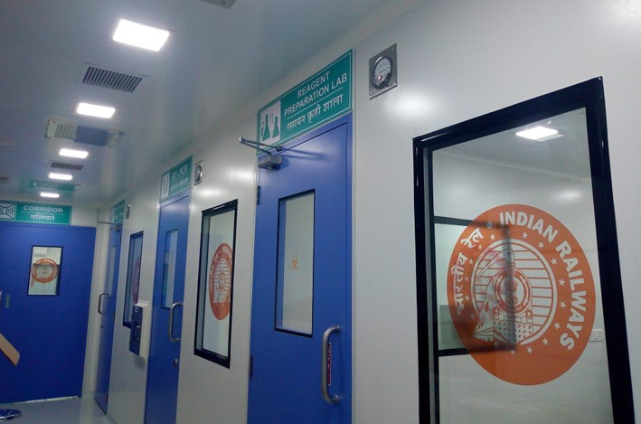 modular clean room doors manufacturers